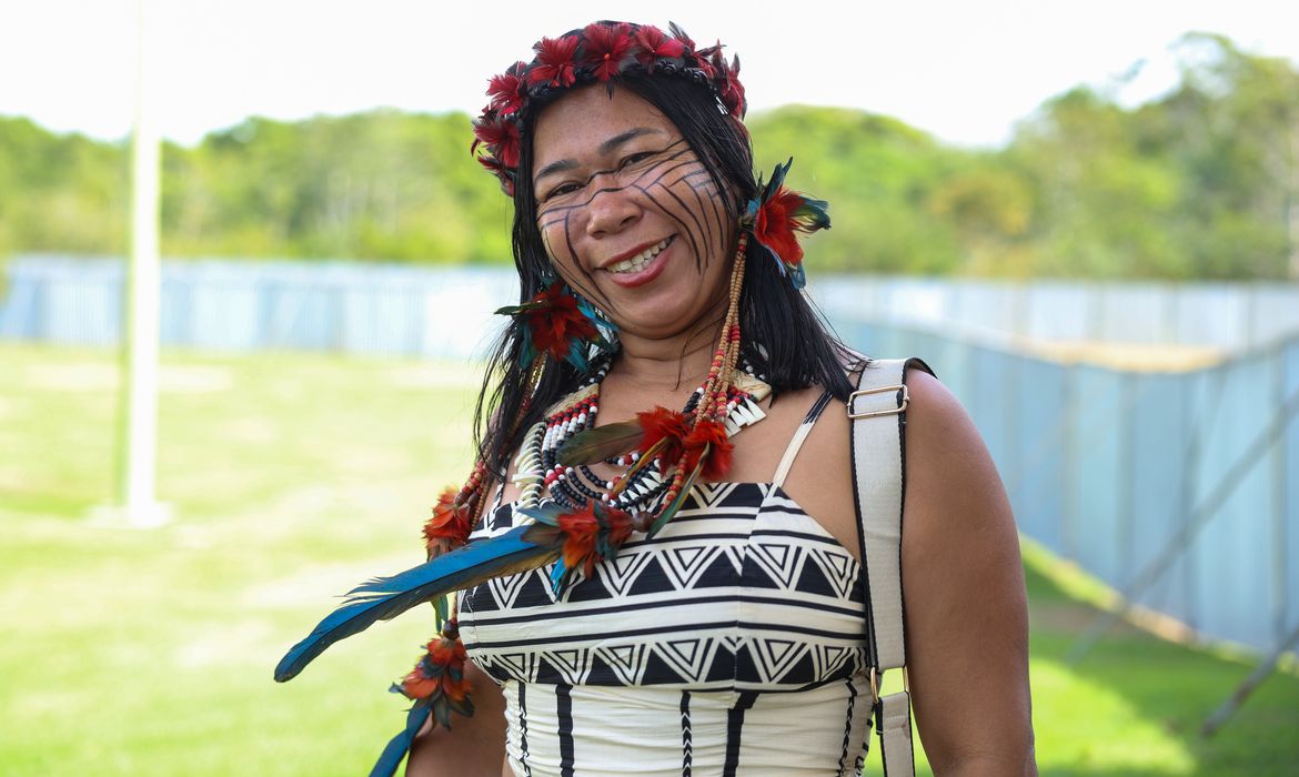 Música e dança Tupinikim marcam início de evento nacional de cultura