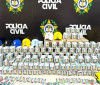 RJ: Polícia apreende mais de 200 mil figurinhas falsificadas da Copa