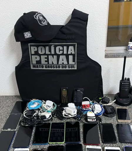 Operação Mute apreendeu 8,5 mil celulares em presídios desde 2023