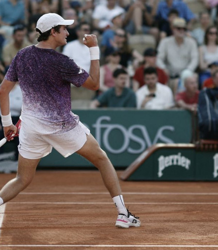 João Fonseca estreia com vitória no torneio de Roland Garros