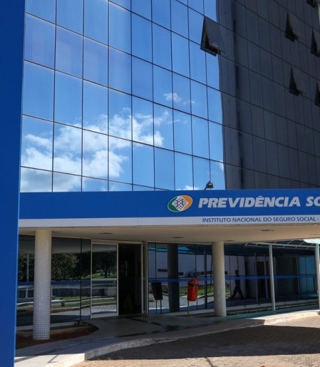 INSS paga segunda parcela do 13º a aposentados e pensionistas