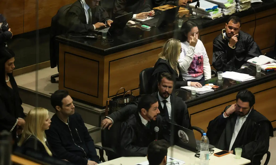 Caso Henry: celular da babá levou polícia a descobrir agressões 