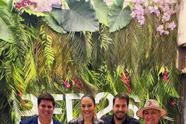  Paulo D'Lucca, Cissa Stolariki, Flávio Aguiar, José Carlos David e Poliana David - Divulgação