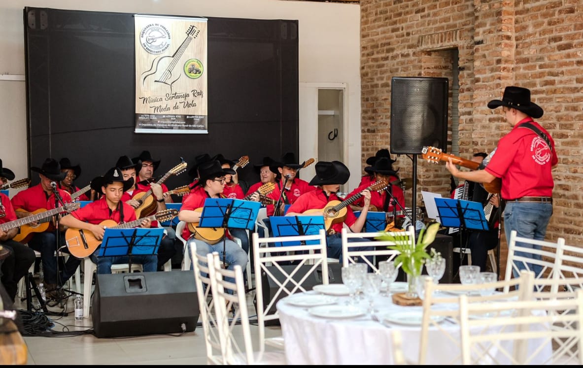Orquestra de Violeiros de S&atilde;o Carlos abre a programa&ccedil;&atilde;o do Arrai&aacute; Mi&oacute; Di B&atilde;o no Novo Shopping
