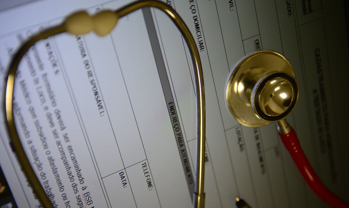 Plano de saúde individual terá reajuste máximo de 5,11%, decide ANS