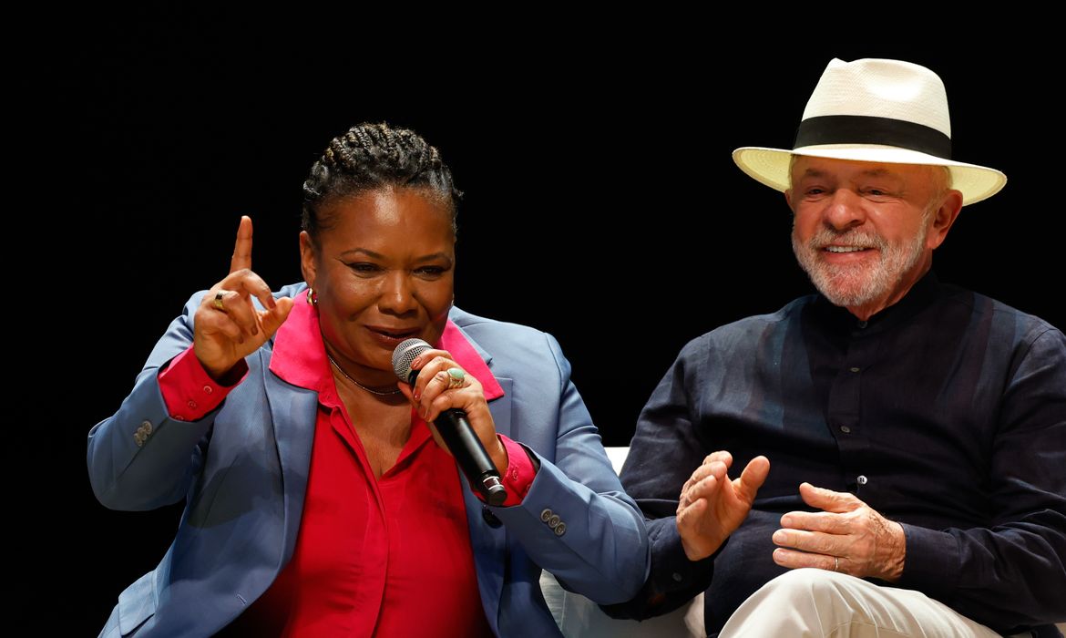 A cultura faz a gente "enxergar mais longe", defende Lula 