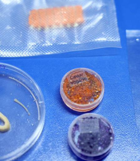 Embrapa produz em laboratório salmão, caviar e anéis de lula veganos
