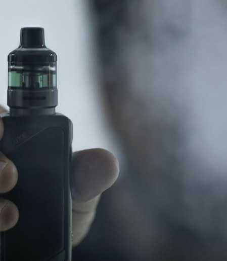 Dia Mundial sem Tabaco: novas tecnologias camuflam vapes e são desafio