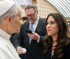 Papa nomeia primeira mulher para liderar comunicações do Vaticano