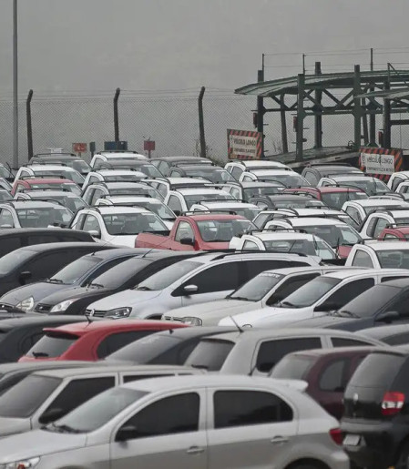 Venda de veículos novos no país sobe 15% até maio