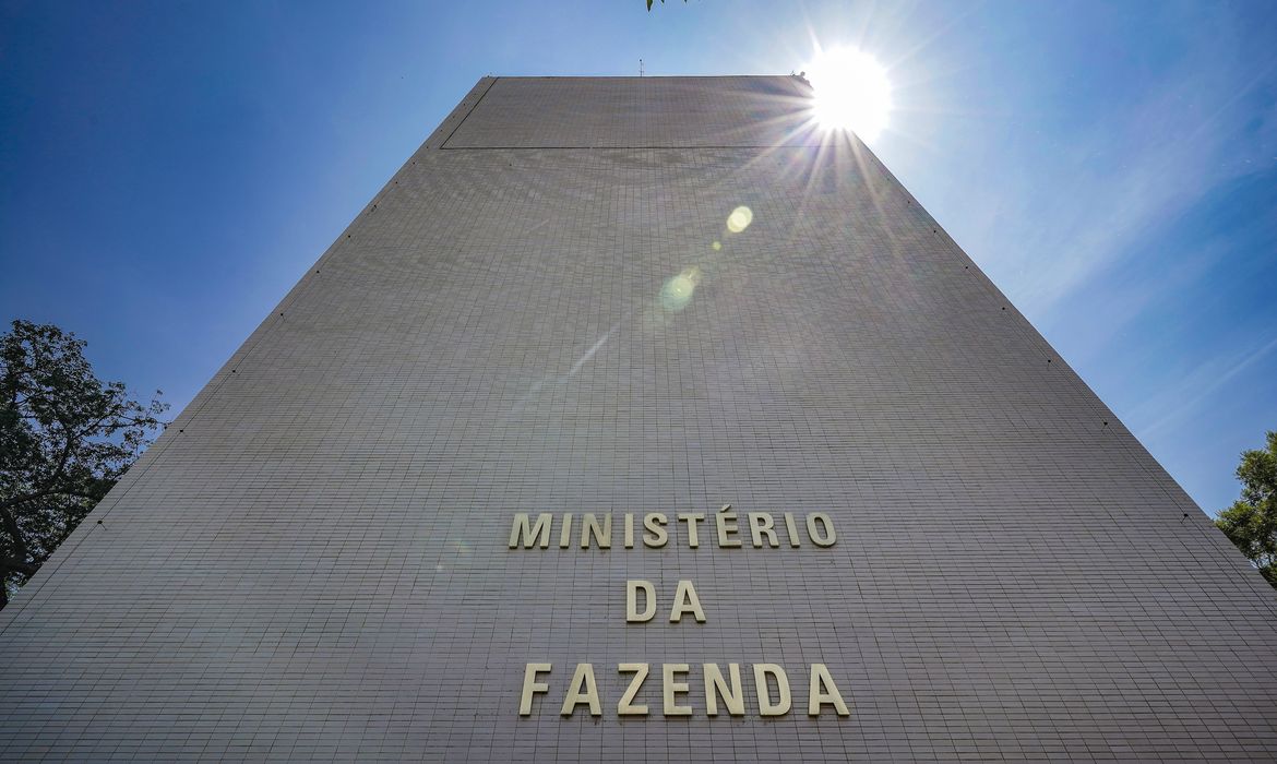 Brasil rebate EUA e chama investigação comercial de ingerência