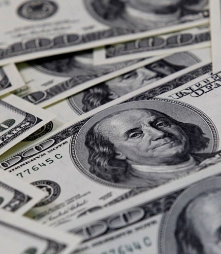 Bolsa cai 2,22%, e dólar volta a subir acima de R$ 5,06