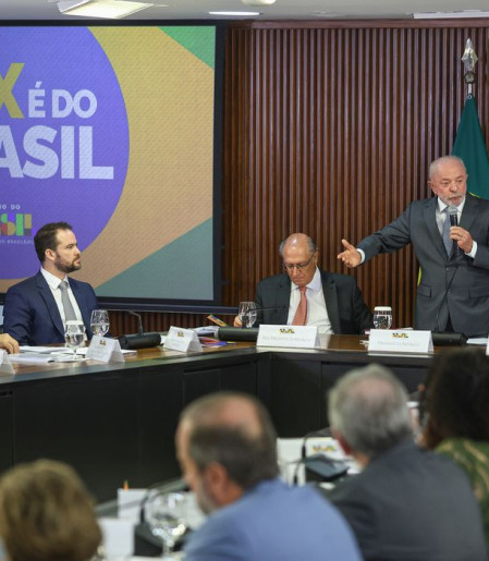 Brasil vai buscar novos parceiros para diminuir impactos comerciais