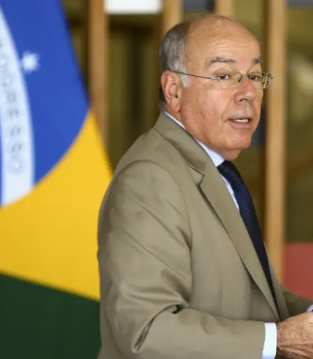 Mauro Vieira debate Fundo de Florestas Tropicais em Luxemburgo