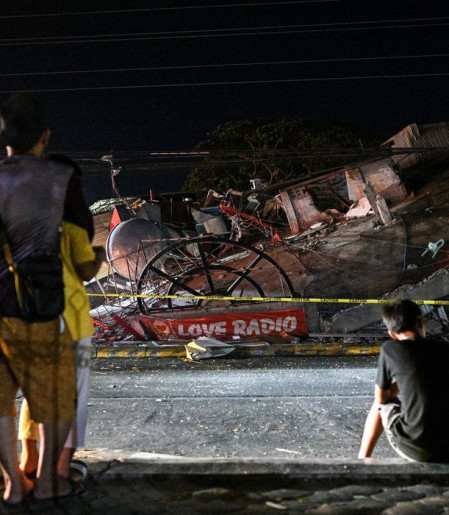 Terremoto de magnitude 7,8 atinge sul das Filipinas