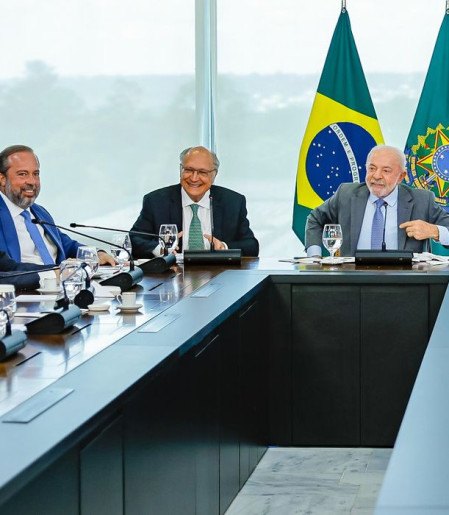 Governo prevê aumento de etanol na gasolina de 30% para até 32%