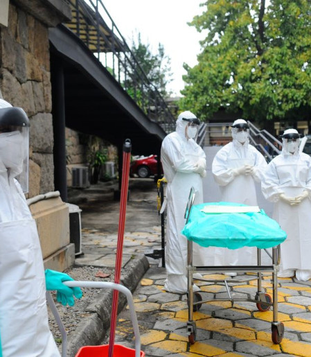 Três morrem no Quênia em protestos contra centro dos EUA para ebola
