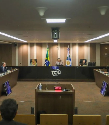 TCU aprova com ressalvas contas do governo Lula de 2025 