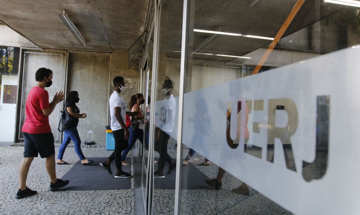 Uerj terá observatório para monitorar política de cotas 