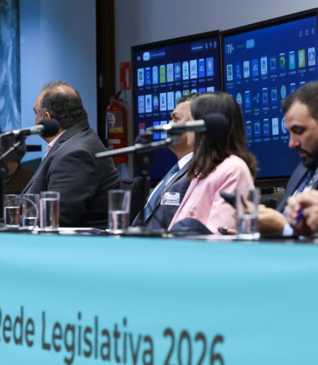 Diretoria destaca papel da EBC na implementação da nova TV Digital