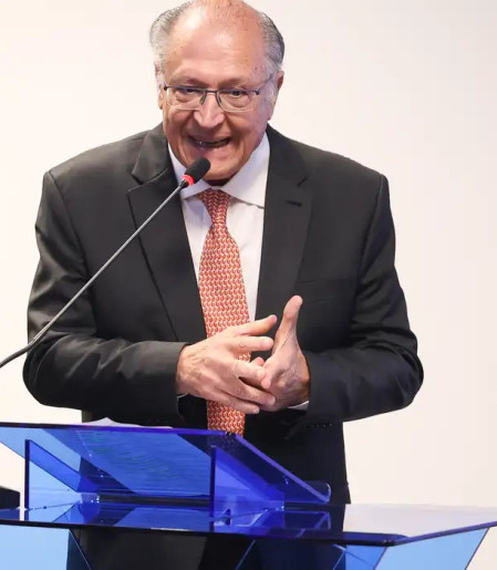 Governo vai defender retomada de obras da Transordestina junto ao TCU