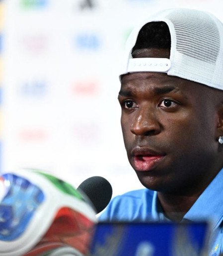 Mais experiente, Vini Jr. afirma que Brasil "chega para ser campeão"