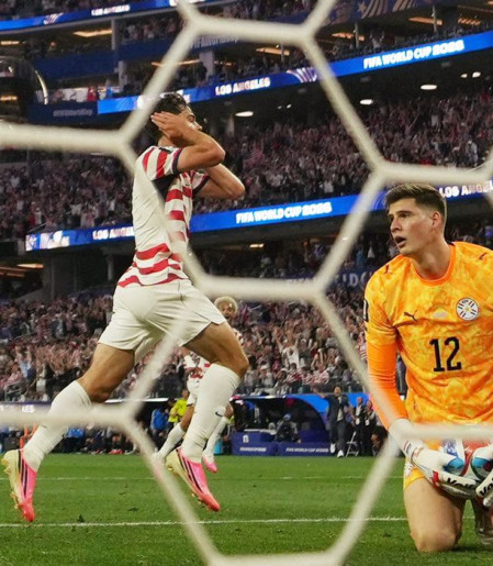 EUA estreia na Copa do Mundo com goleada sobre o Paraguai: 4x1