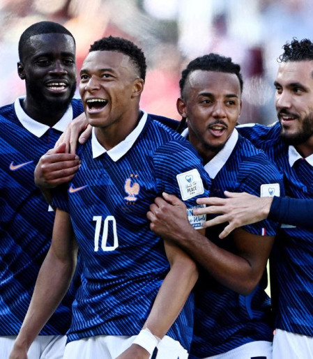 França vence Senegal por 3 a 1 na estreia do Grupo I da Copa do Mundo