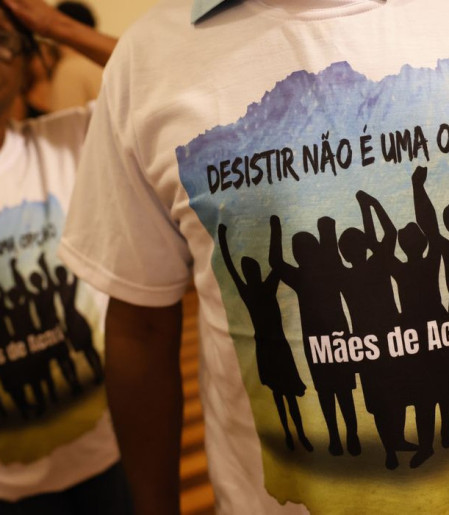Chacina de Acari: Comissão da Câmara aprova reparação para familiares