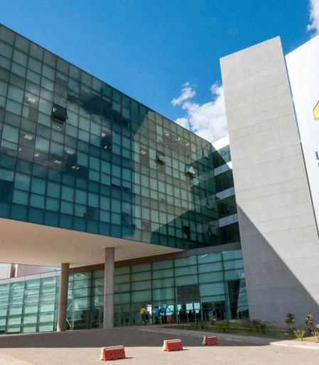 Deputados distritais extinguem jornada 6x1 de terceirizados