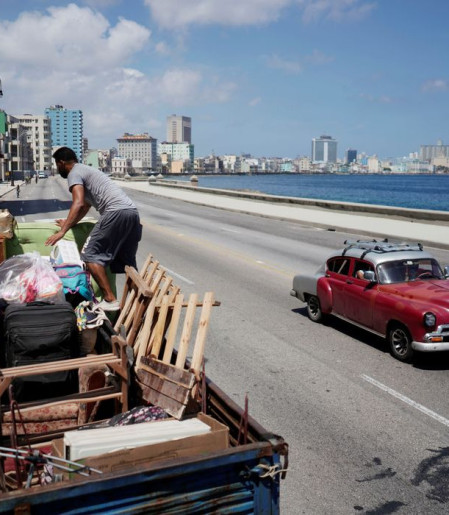 Cuba debate reformas econômica e social em meio ao bloqueio dos EUA