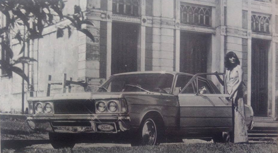 Ford Landau