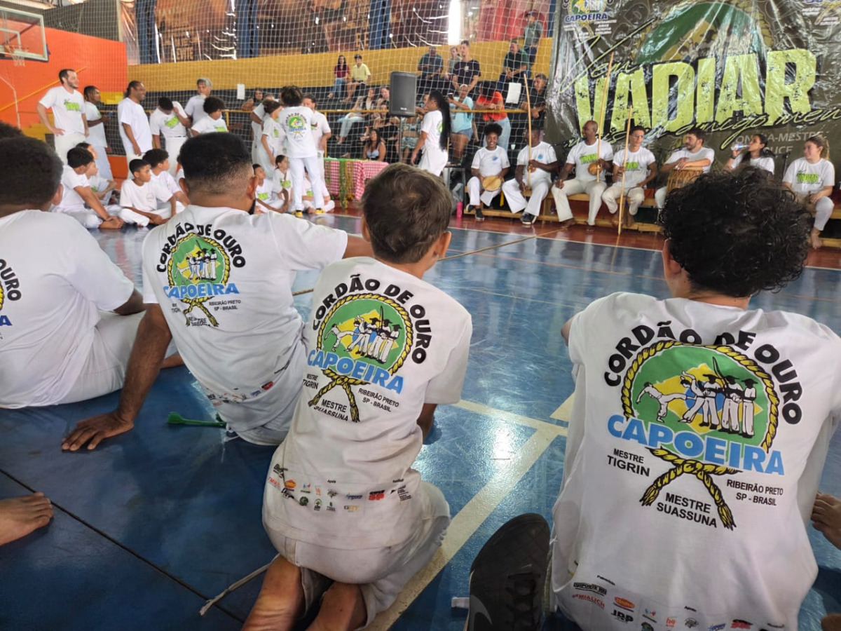 Workshops gratuitos valorizam a capoeira e outras expressões da cultura afro-brasileira