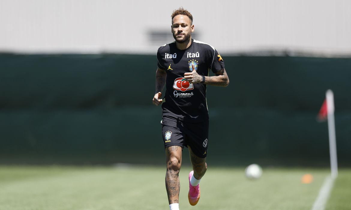 Para "otimizar" recuperação, Neymar está fora do jogo contra o Haiti