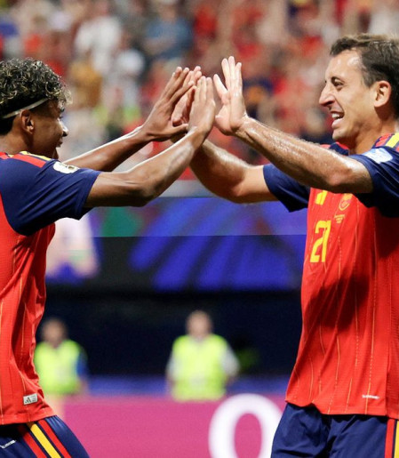 Espanha desencanta e vence a 1ª na Copa goleando a Arábia Saudita