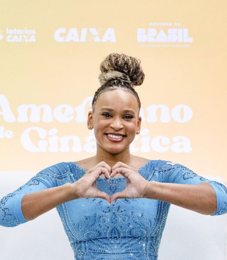 Rebeca Andrade volta com ouro no Pan de ginástica artística