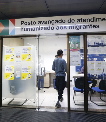 Cubanos superam venezuelanos em pedidos de refúgio no Brasil em 2025