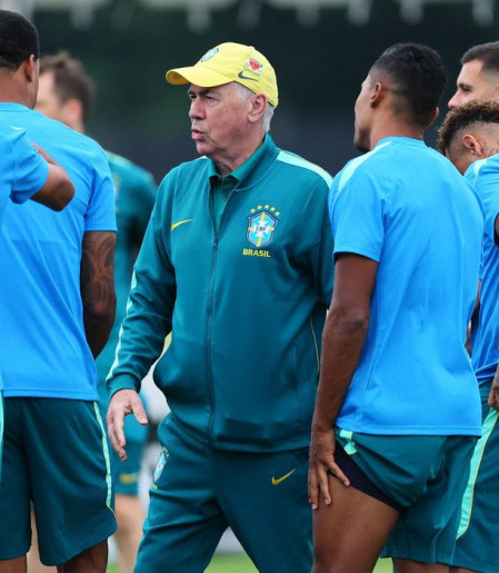 Mau tempo atrasa voo do Brasil para Miami, sede do jogo com a Escócia