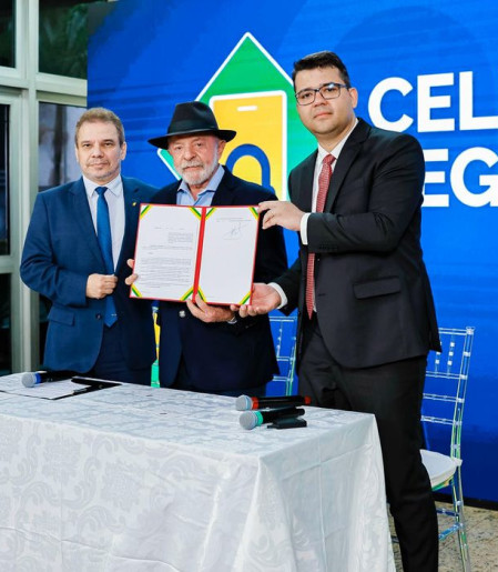 Lula cria plataforma para coibir roubos de celulares e vendas ilegais 