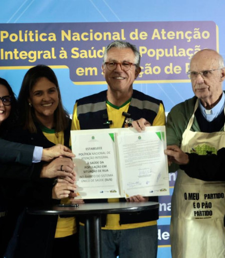 Saúde anuncia ampliação do atendimento à população em situação de rua