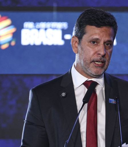 MEC: queda do analfabetismo no Brasil é ligada a políticas na educação