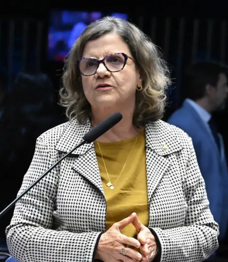 Lula anuncia Teresa Leitão como nova liderança do governo no Senado