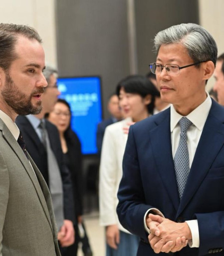 Brasil abre posto tributário na China para ampliar comércio