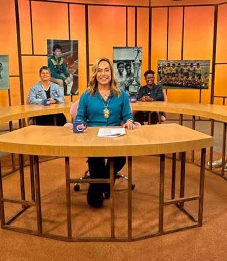 Sem Censura recebe pioneiras do futebol a um a 1 ano da Copa no Brasil