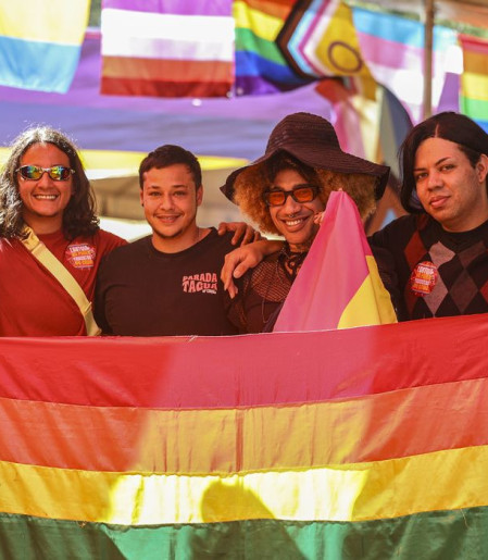 Orgulho LGBT: pessoas trans celebram projeto de inclusão pelo futebol