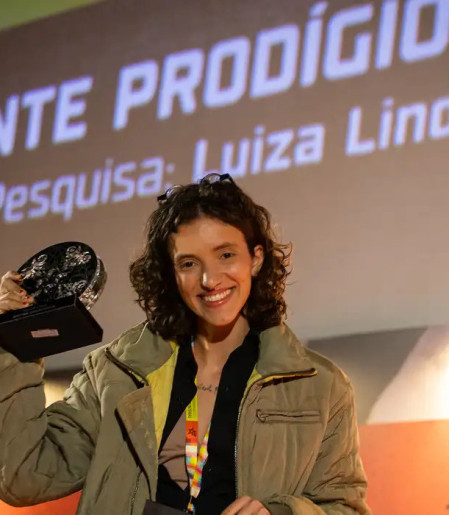 Filme autobiográfico de diretora de 22 anos vence mostra de Ouro Preto