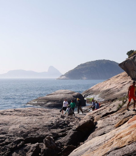 Trilha nas Ilhas Cagarras exige preparo e oferece vista única do Rio