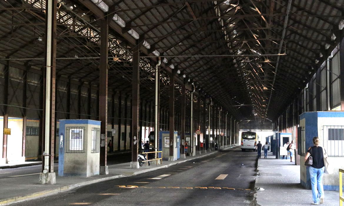 TST determina aumento de 80% da frota de ônibus durante a greve no Rio