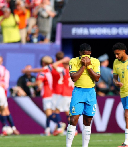 Com críticas, adeus do Brasil à Copa estampa jornais mundo afora