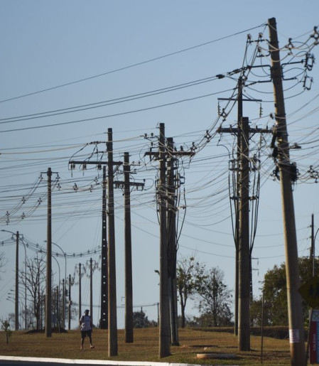 Número de acidentes com a rede elétrica cresceu no Brasil em 2025